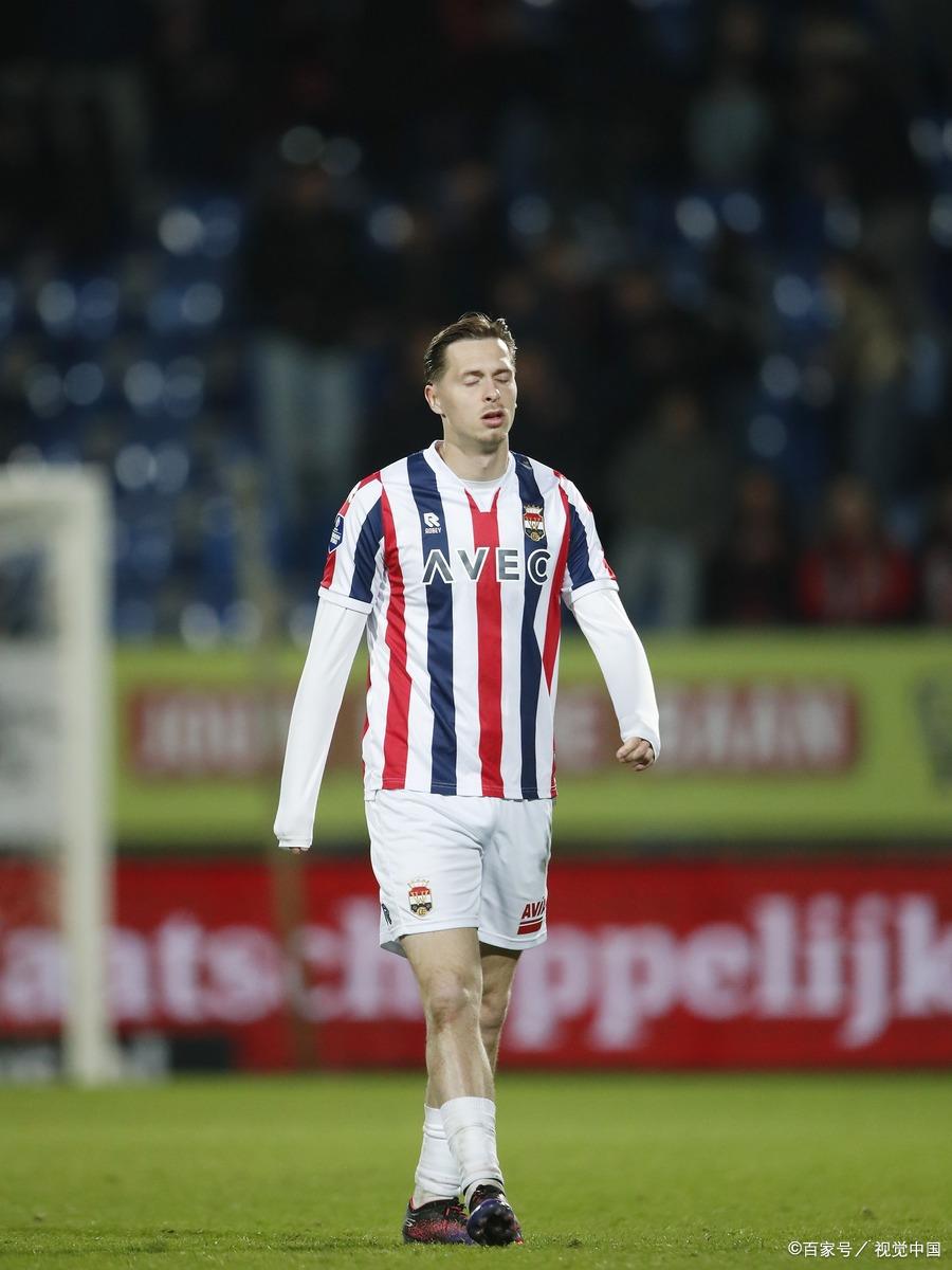 荷甲关键时刻再迎强敌；费耶诺德刷新队史纪录；主帅态度——信心回归；团队化学反应显著的简单介绍