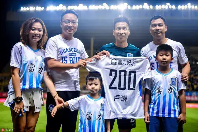 广州队内部会议纪要流出:关键时刻迎来里程碑,NBA季后赛使命明确,团队化学反应显著(科比20赛季200大事件回顾之) 广州队内部会议纪要流出:关键时刻迎来里程碑,NBA季后赛使命明确,团队化学反应显著(科比20赛季200大事件回顾之)