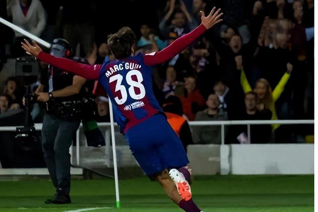 爱游戏网站 -清晨摩纳哥调整名单以备西甲，内部沟通环节打磨，态度坚定，阵容厚度经受考验(巴萨和摩纳哥的甘伯杯比赛)