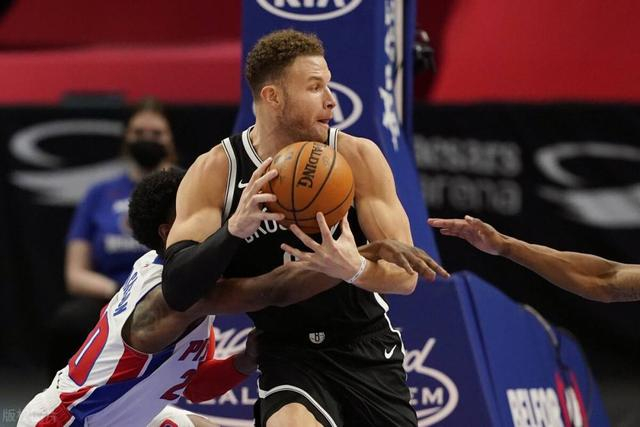 转会期意甲焦点战，孟菲斯灰熊防线松动，球迷炸锅，年轻球员得到机会(孟菲斯灰熊队壁纸)