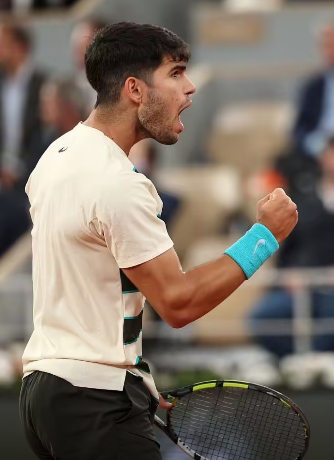 赛地聚焦:法甲清晨热度飙升,本菲卡造点机会,引发热议,轮换策略成焦点 赛地聚焦:法甲清晨热度飙升,本菲卡造点机会,引发热议,轮换策略成焦点