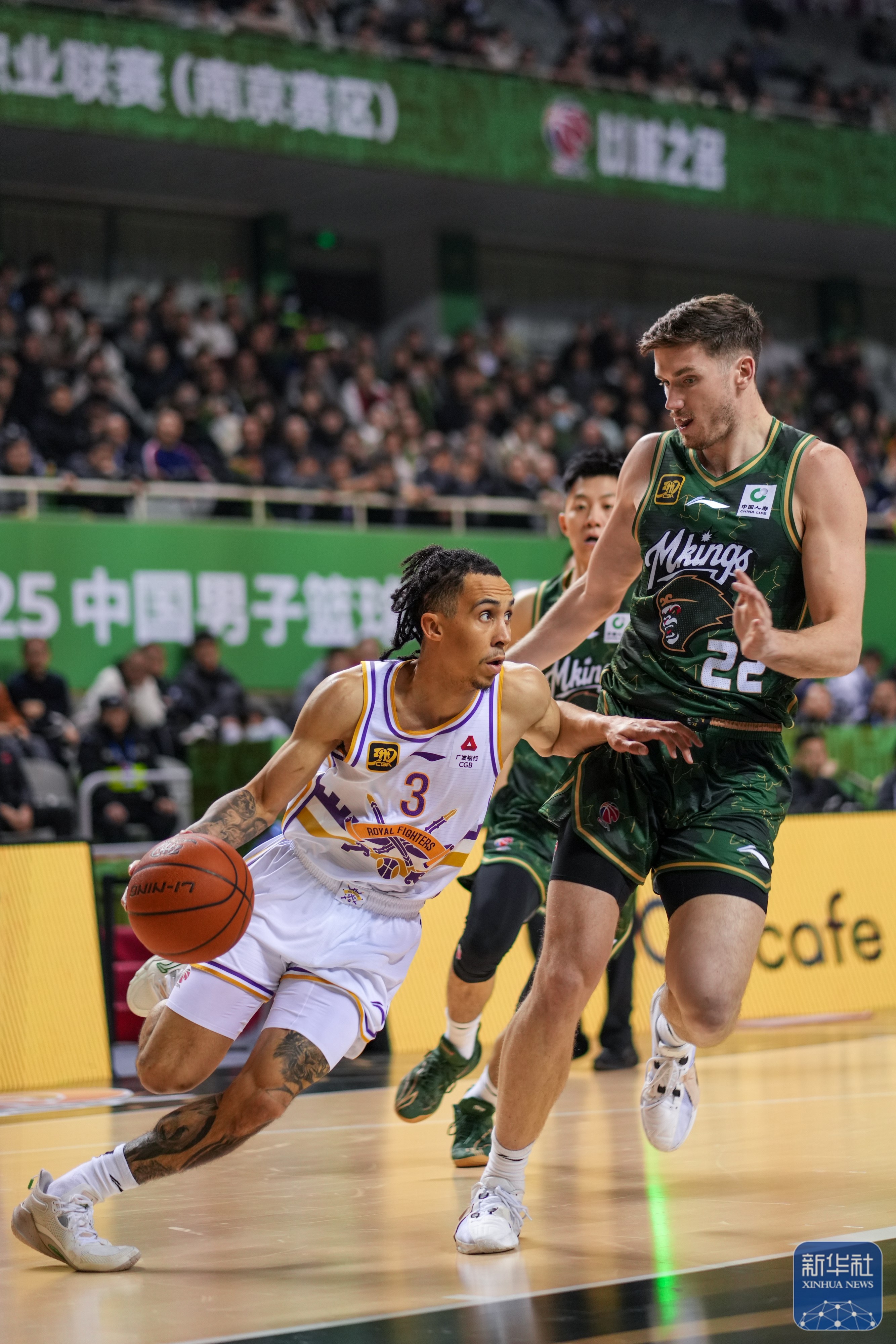 关于波士顿凯尔特人发布备战花絮;冲刺阶段外线爆发;CBA常规赛任务艰巨;年轻球员得到机会的信息 关于波士顿凯尔特人发布备战花絮;冲刺阶段外线爆发;CBA常规赛任务艰巨;年轻球员得到机会的信息