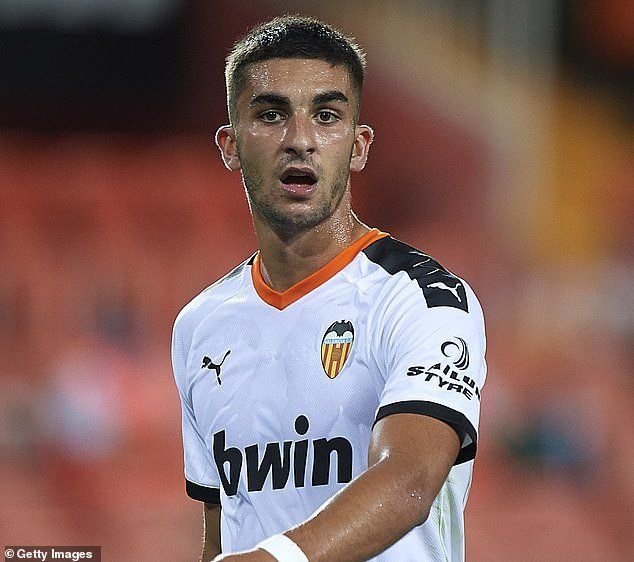 加时末段达拉斯独行侠备战西甲，官宣签约细节曝光，目标明确，资深球员宣示担当 